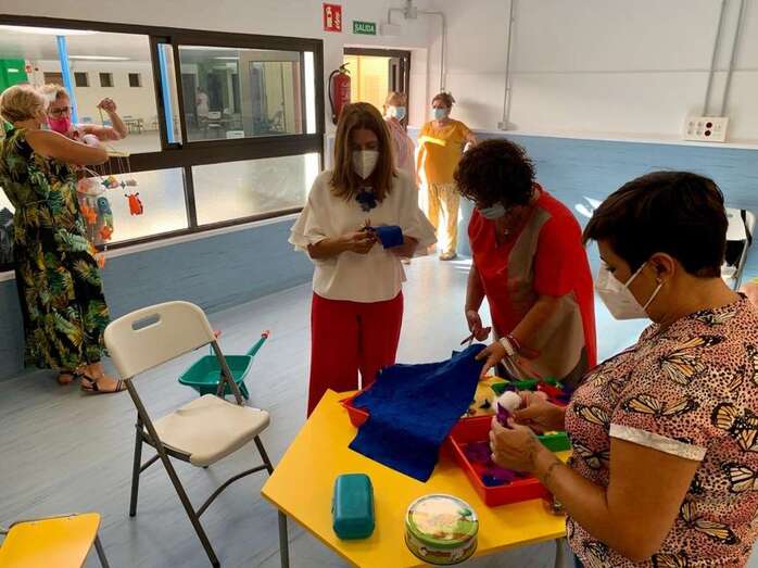 Carmen Hernández, alcaldesa accidental y concejala de Vivienda, visitó la Escuela Infantil Municipal de La Herradura/TA.